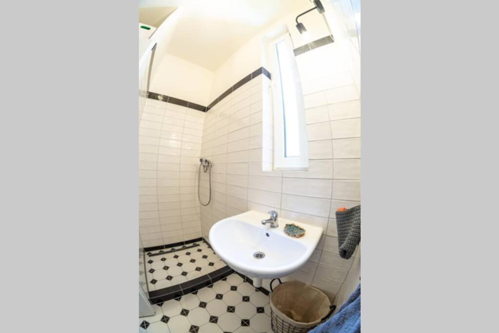 Stylovy Apartman V Centru Nachoda Exteriör bild